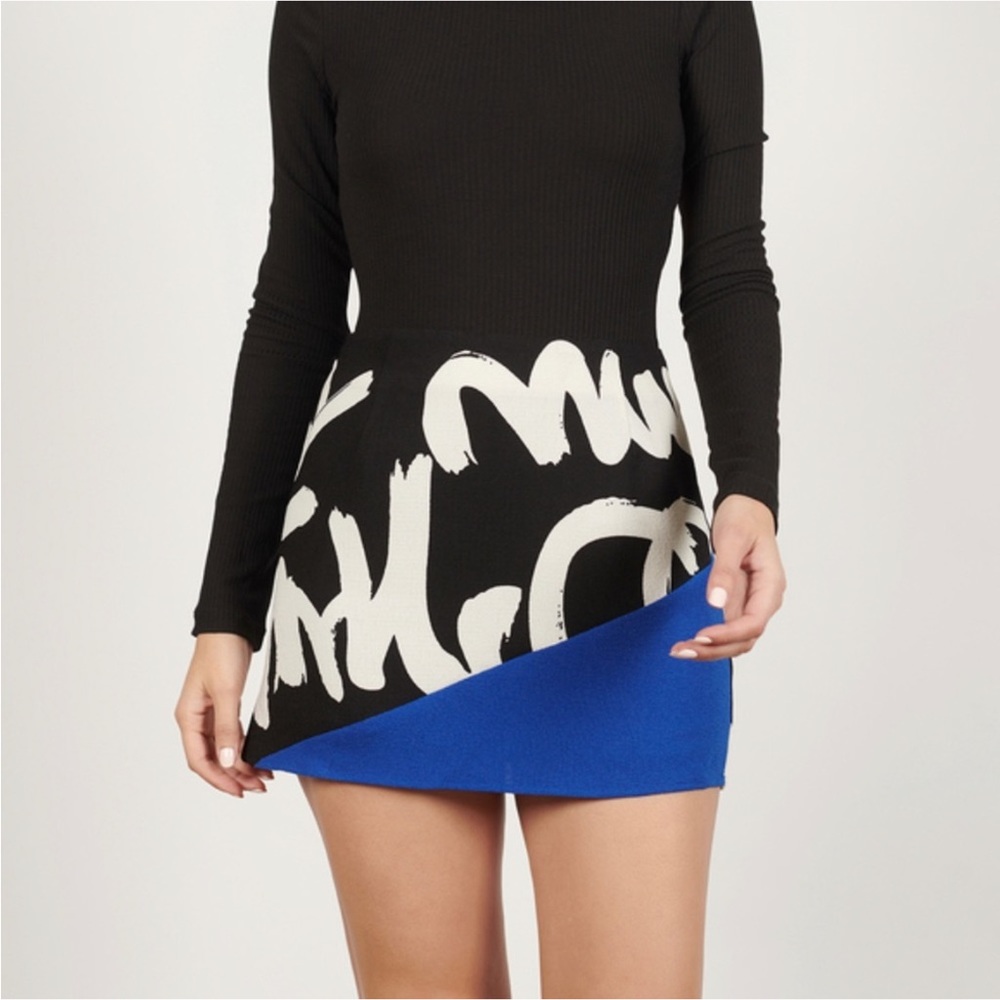TOBI Graphic Print Blue, Black & White Mini Skirt Size XS NWT